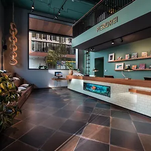 Pierdrei Hafencity Otel